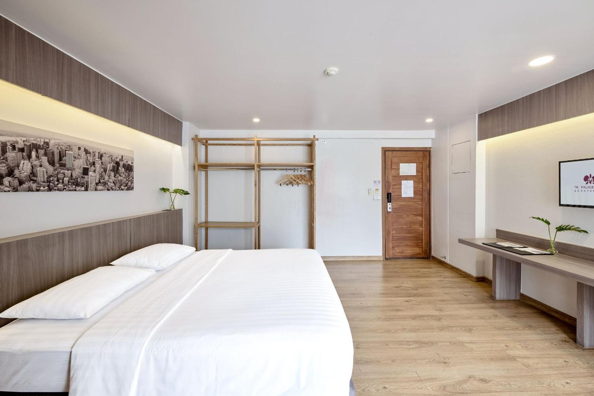 Tk Palace Hotel & Convention Бангкок Экстерьер фото
